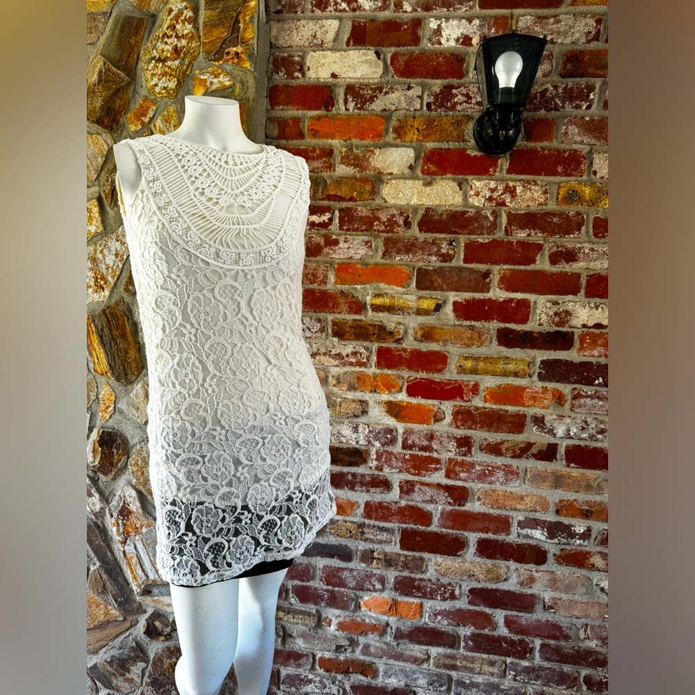 Xhilaration, small, white, sleeveless, summer frail dress with liner